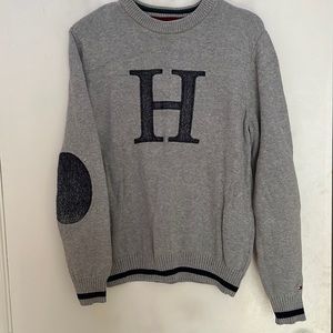 Tommy Hilfiger light grey sweat with H logo. Size Small